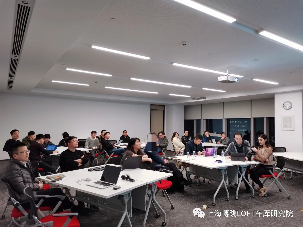 昌平杭州LOFT车库专题会